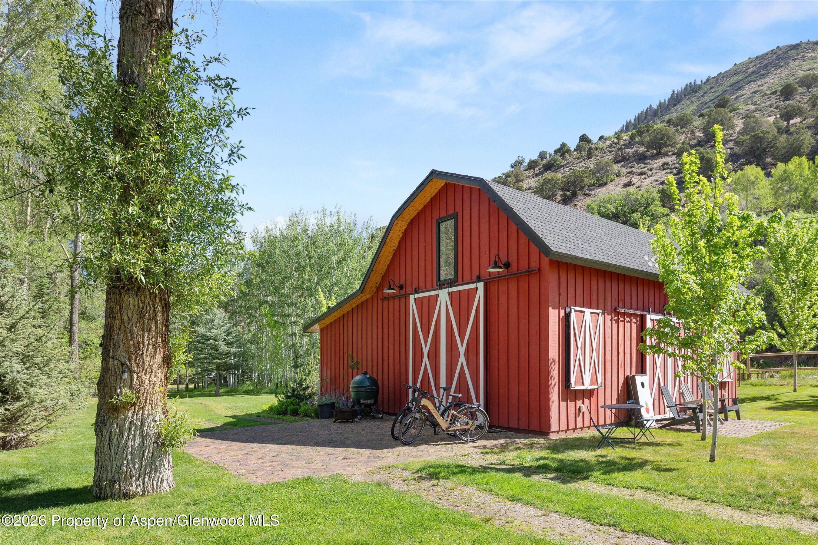 4054 Lower River Road Property Photo 42
