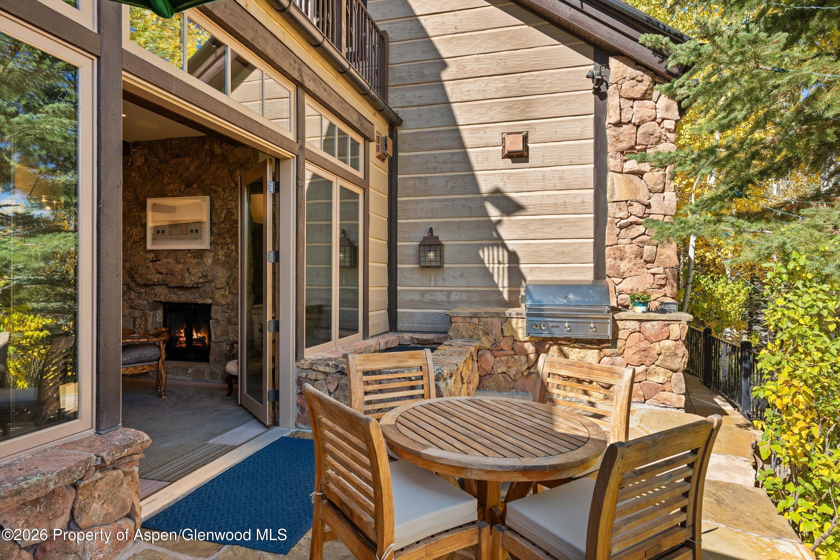 353 Pfister Drive Property Photo 13
