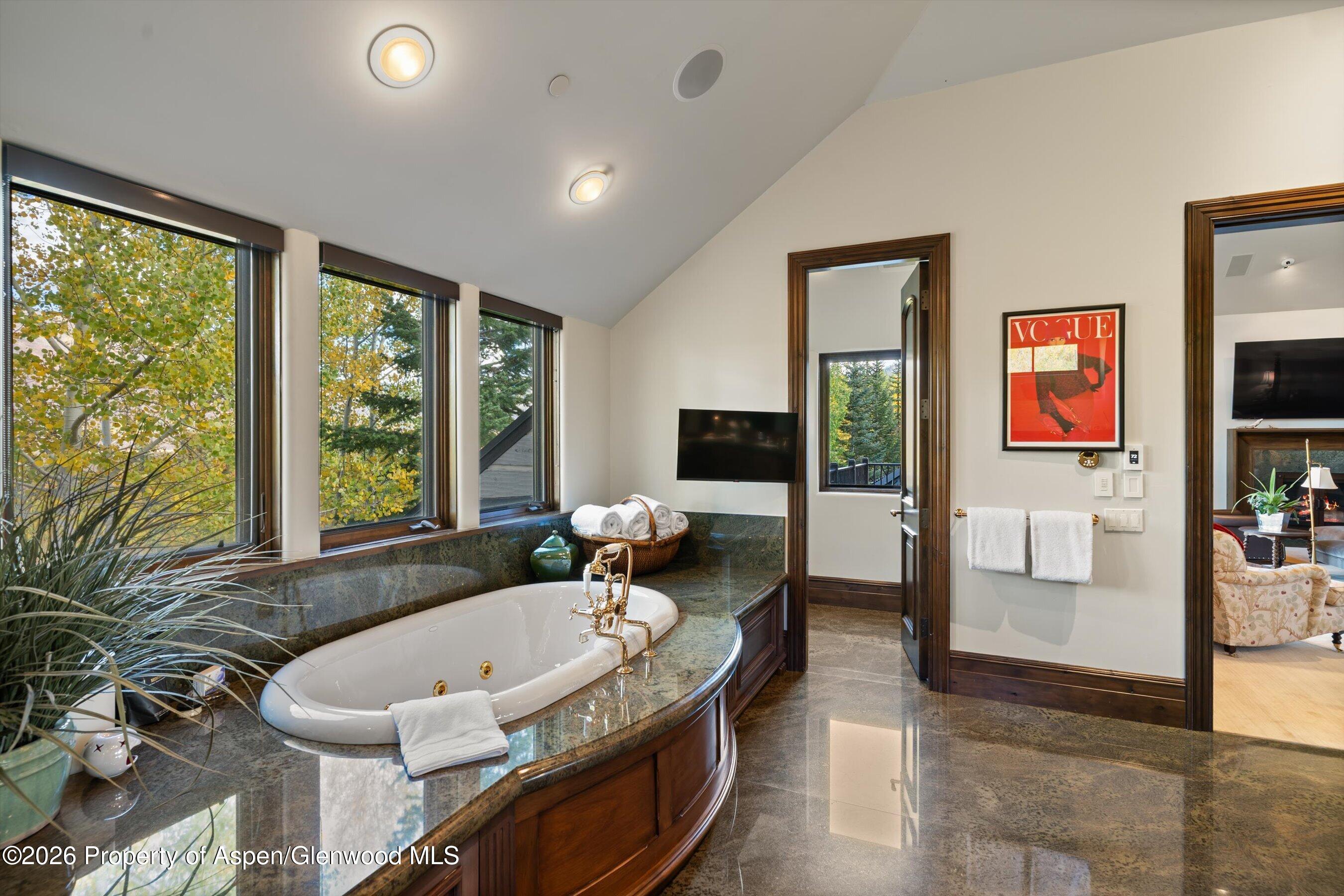 353 Pfister Drive Property Photo 25