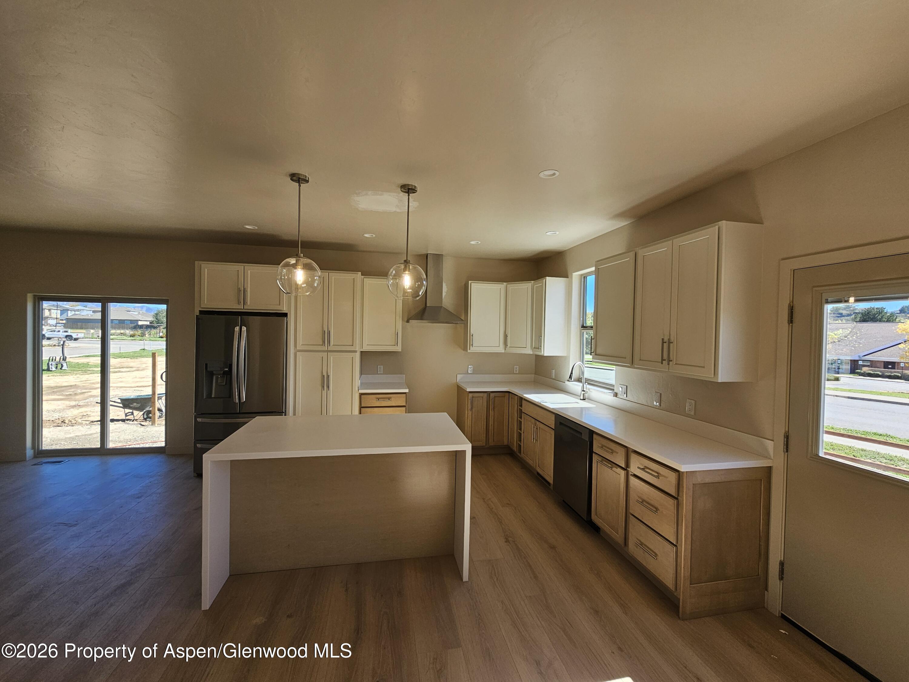 1627 Walnut Loop Property Photo 8