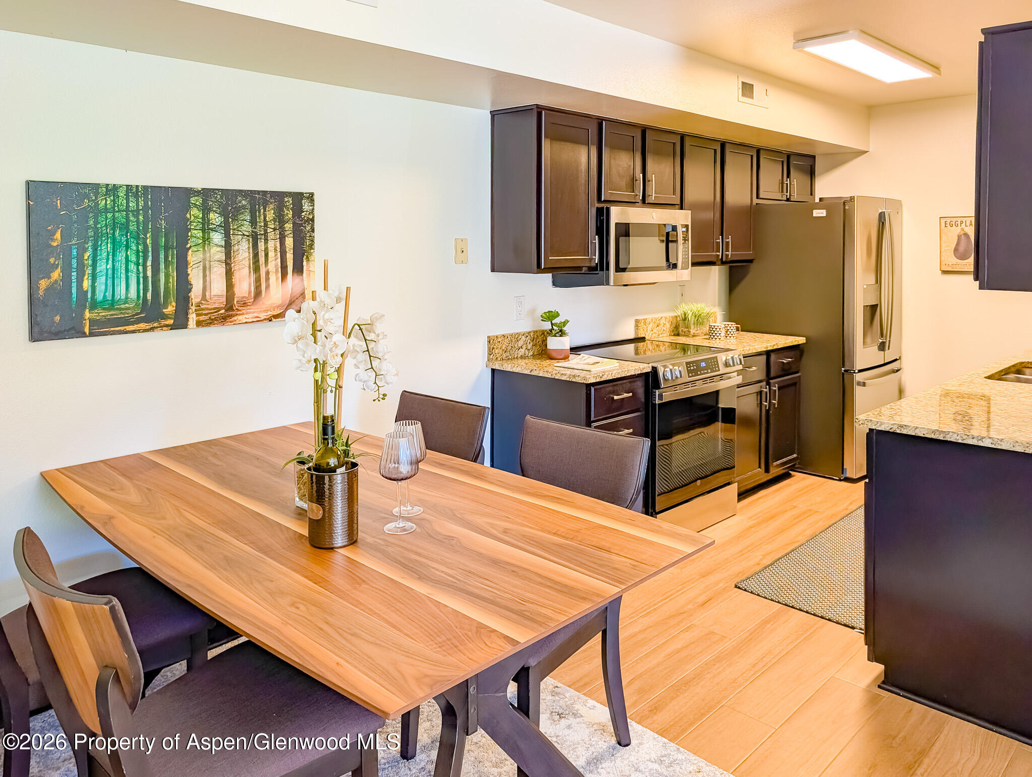 82 Roaring Fork Avenue A2 Property Photo 5