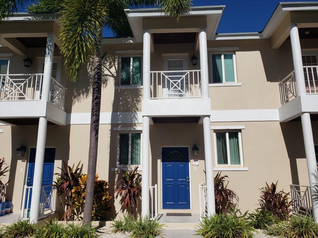 Central Drive Property Photo 2