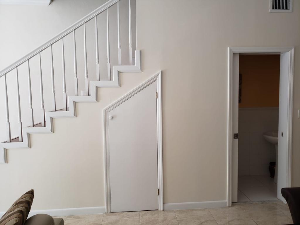 Central Drive Property Photo 5