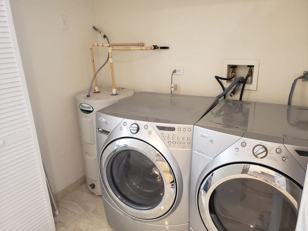 Central Drive Property Photo 8