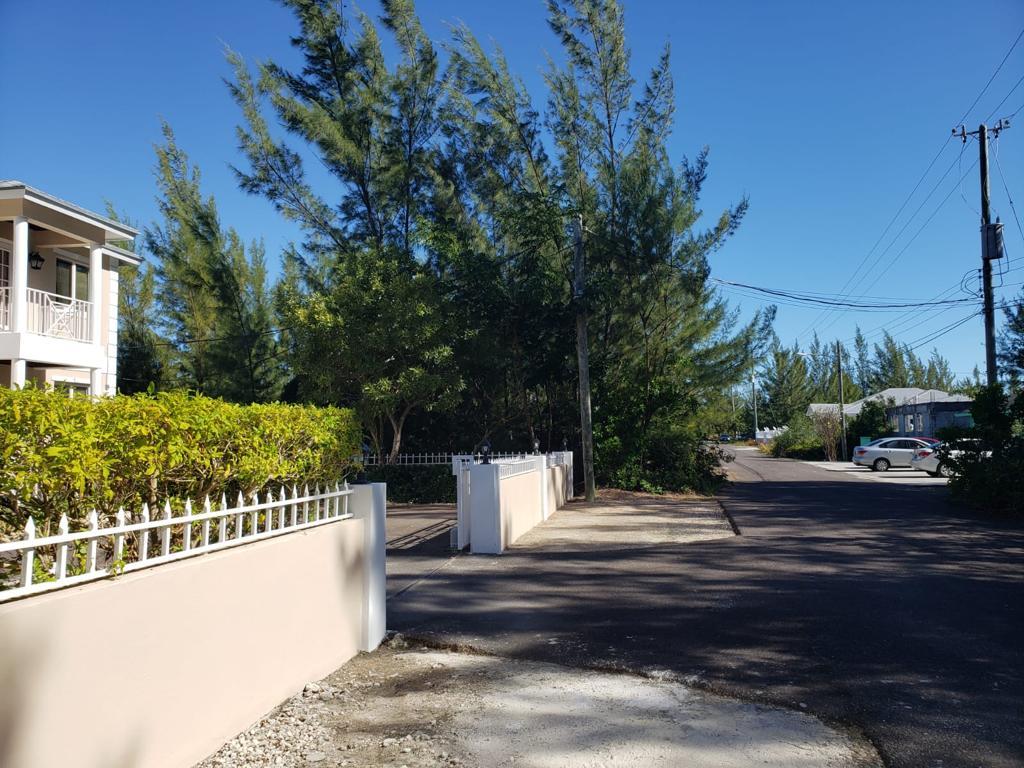 Central Drive Property Photo 17