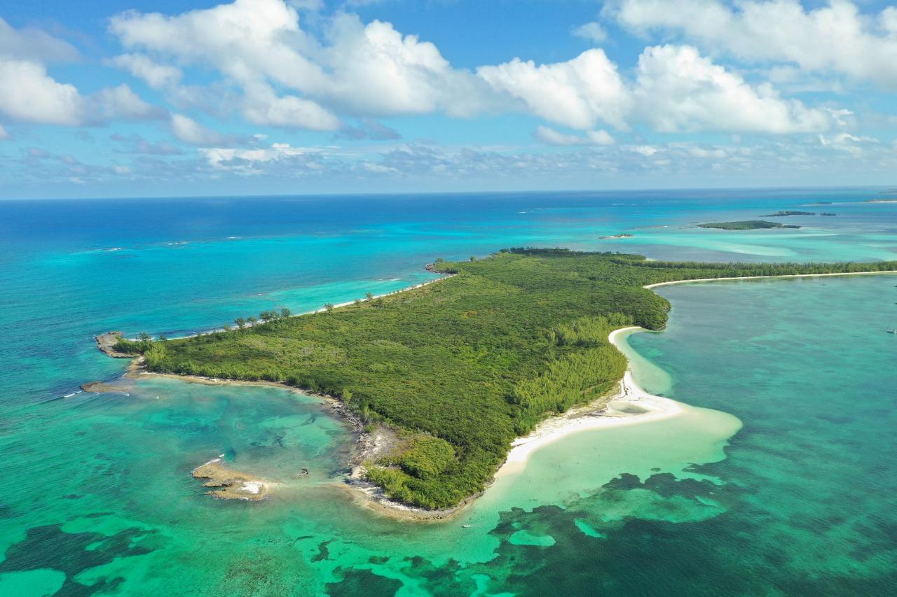 Powell Cay Property Photo 15