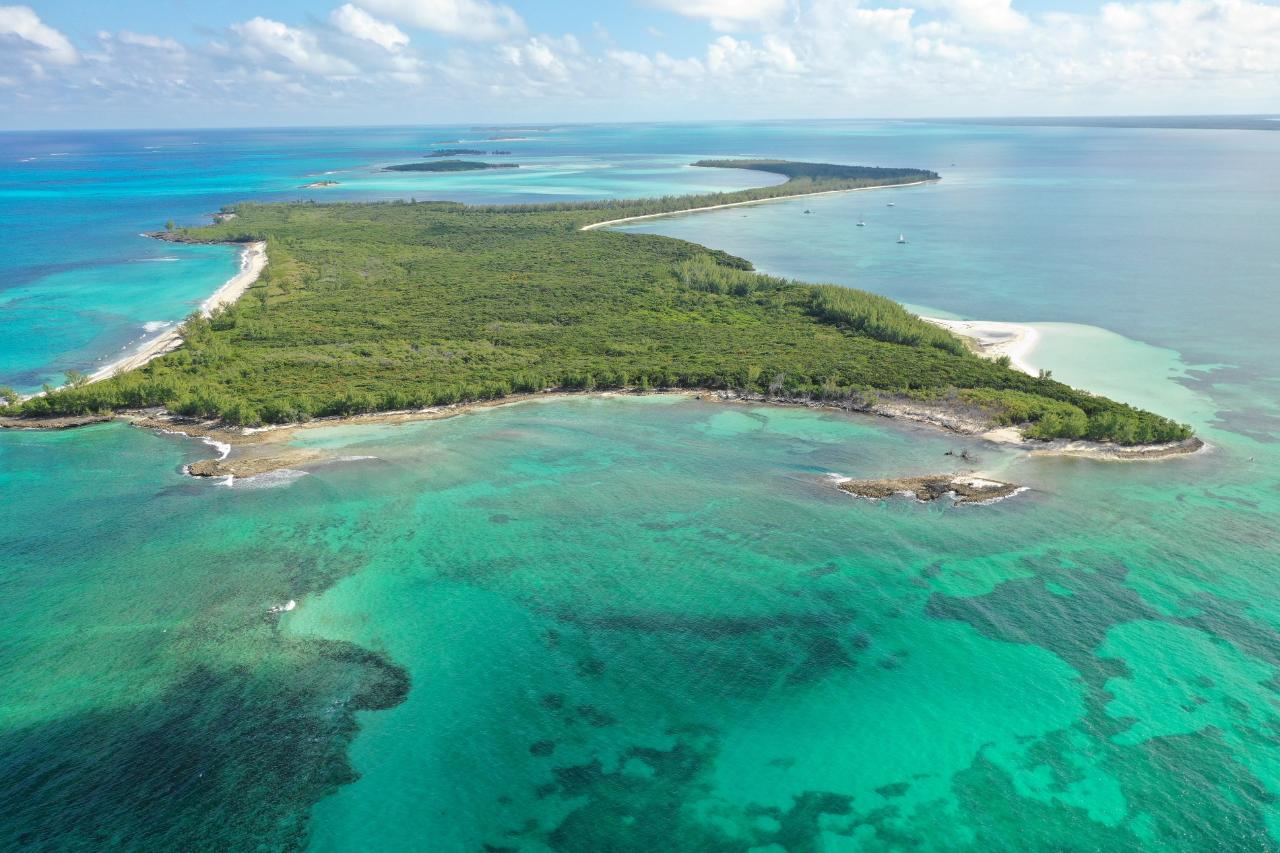 Powell Cay Property Photo 19