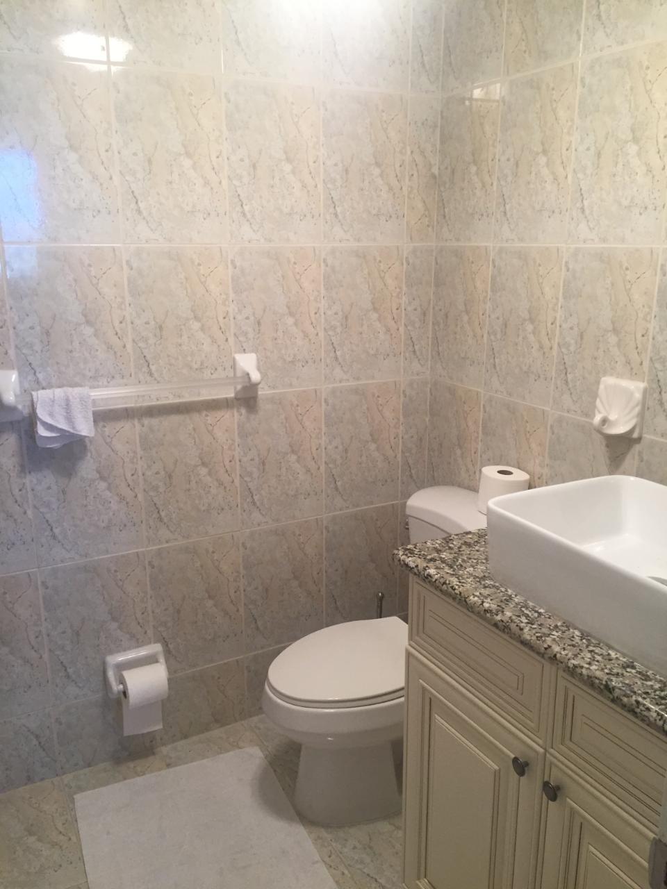 Albacore Drive, Lucaya 402 Property Photo 2