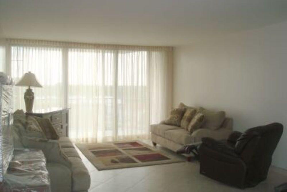 Albacore Drive, Lucaya 402 Property Photo 10
