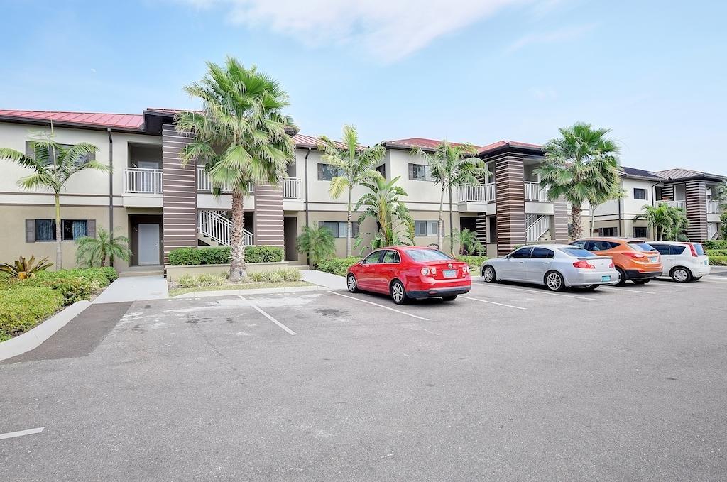 Venetian West Property Photo 1