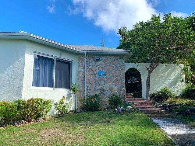 Island Oasis Property Photo 2