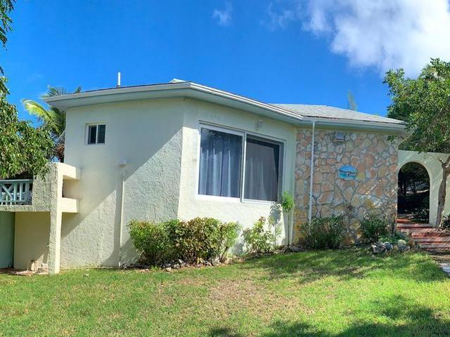 Island Oasis Property Photo 3