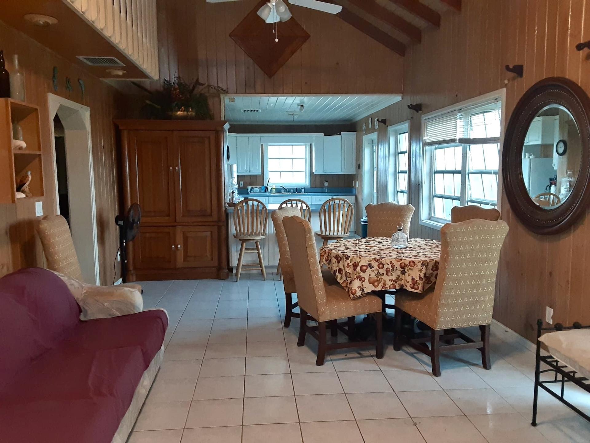 Thomas Sweeting Drive Property Photo 4
