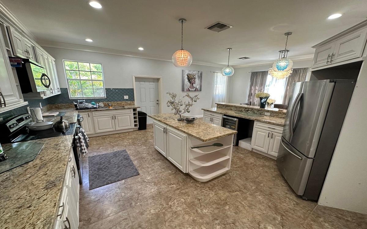 Bacardi Road 3 Property Photo 16