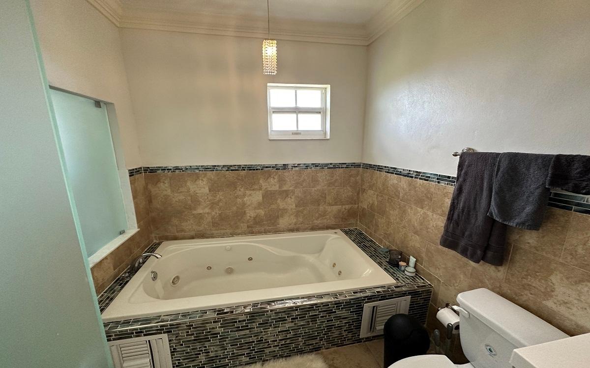 Bacardi Road 3 Property Photo 25