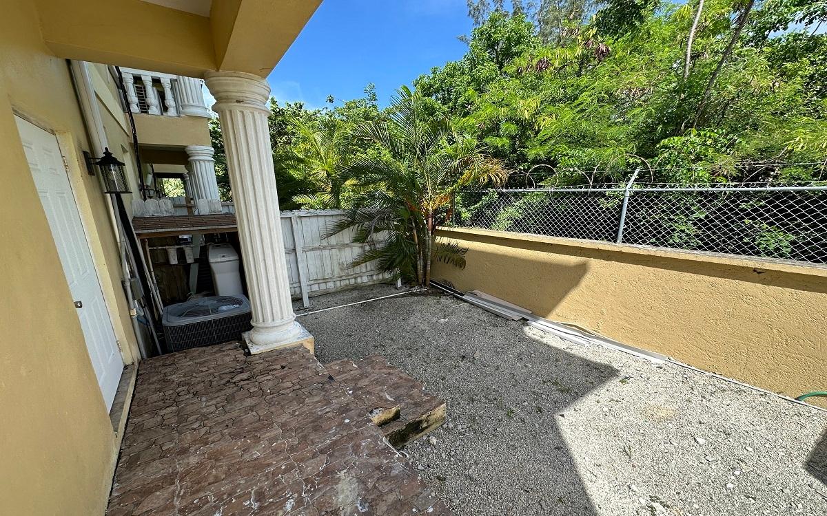 Bacardi Road 3 Property Photo 34