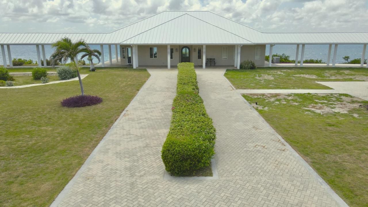 Tilloo Pond Estate Property Photo 4