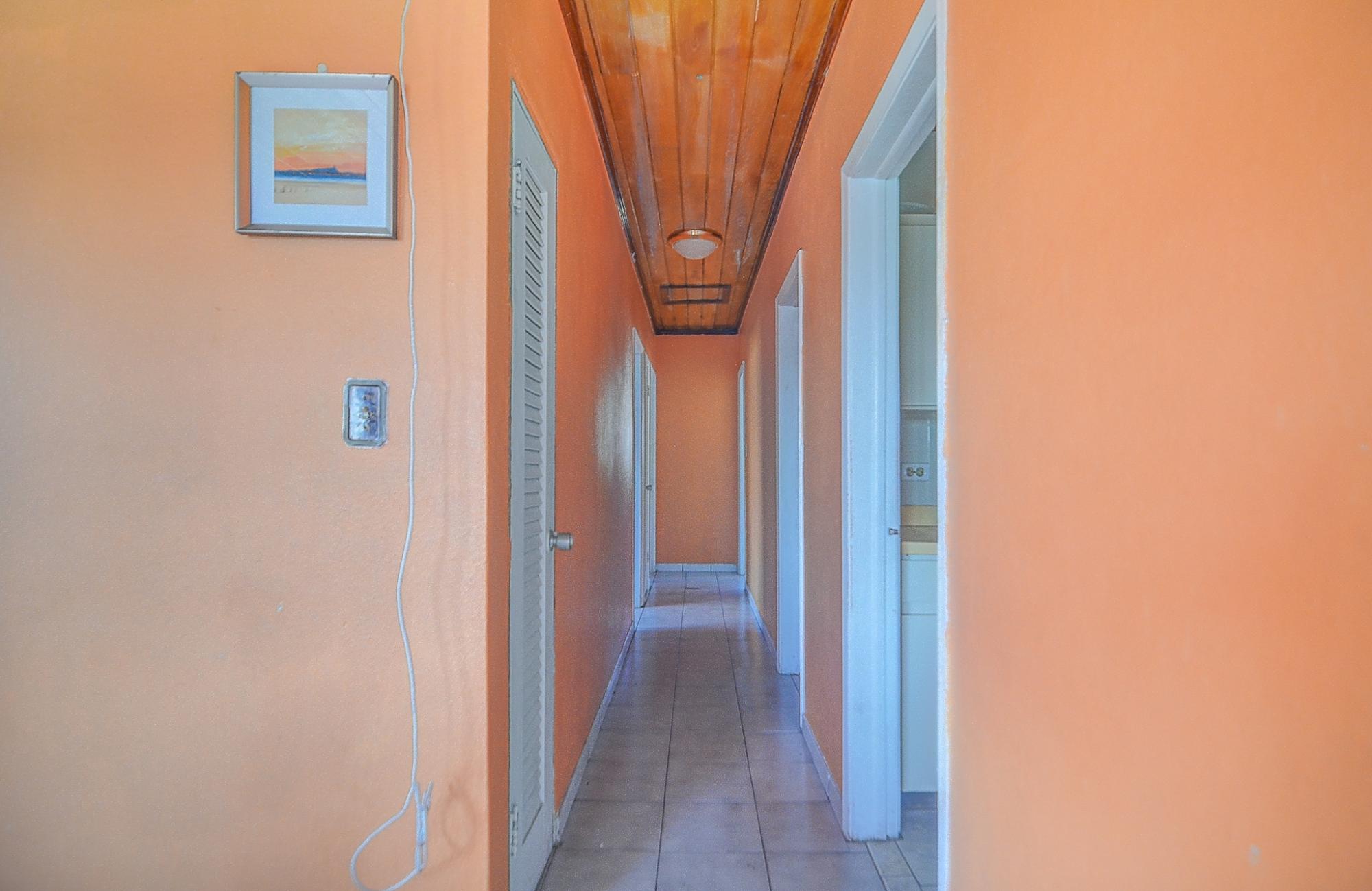Little Hyde Park Property Photo 9