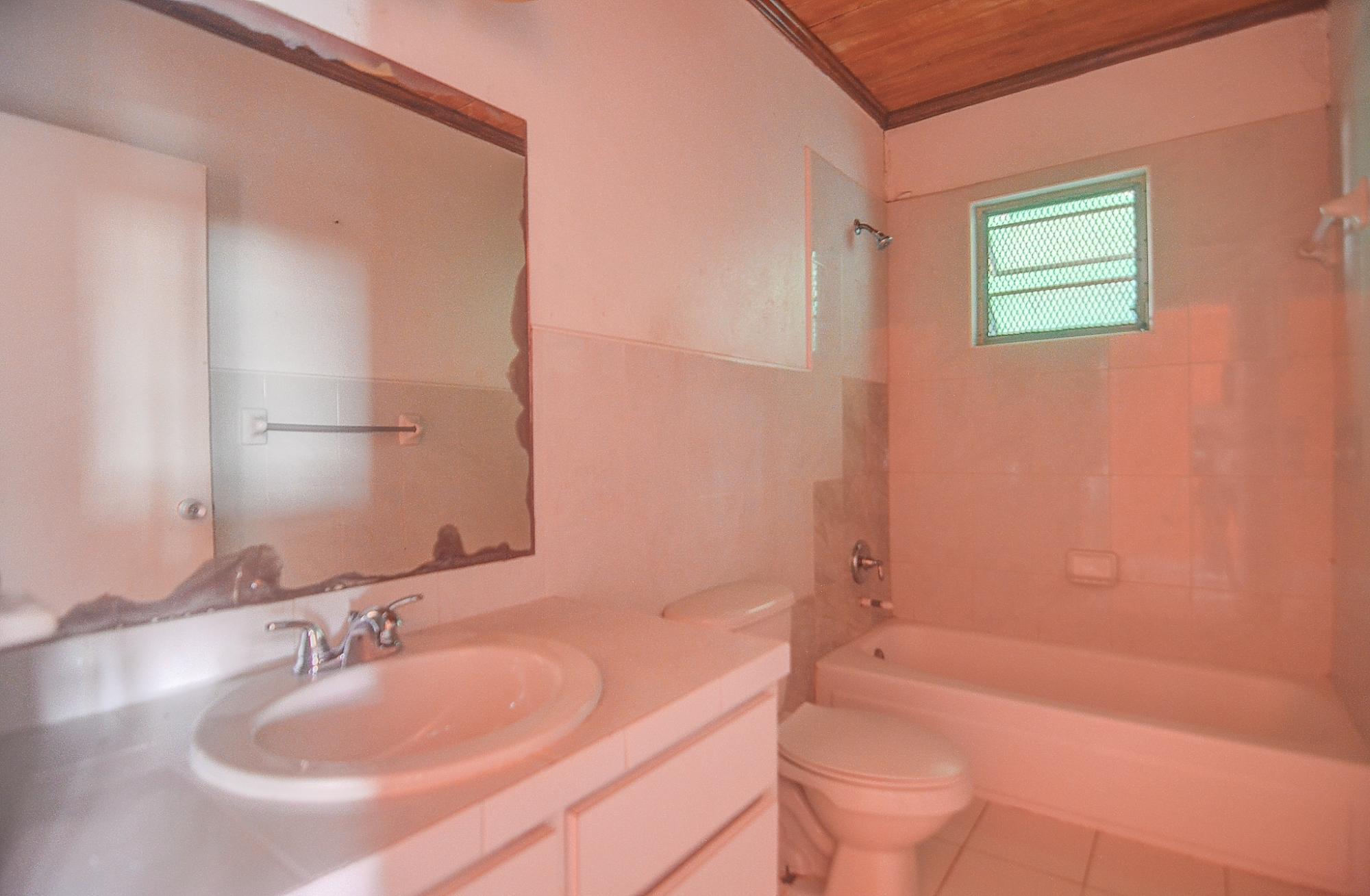 Little Hyde Park Property Photo 11