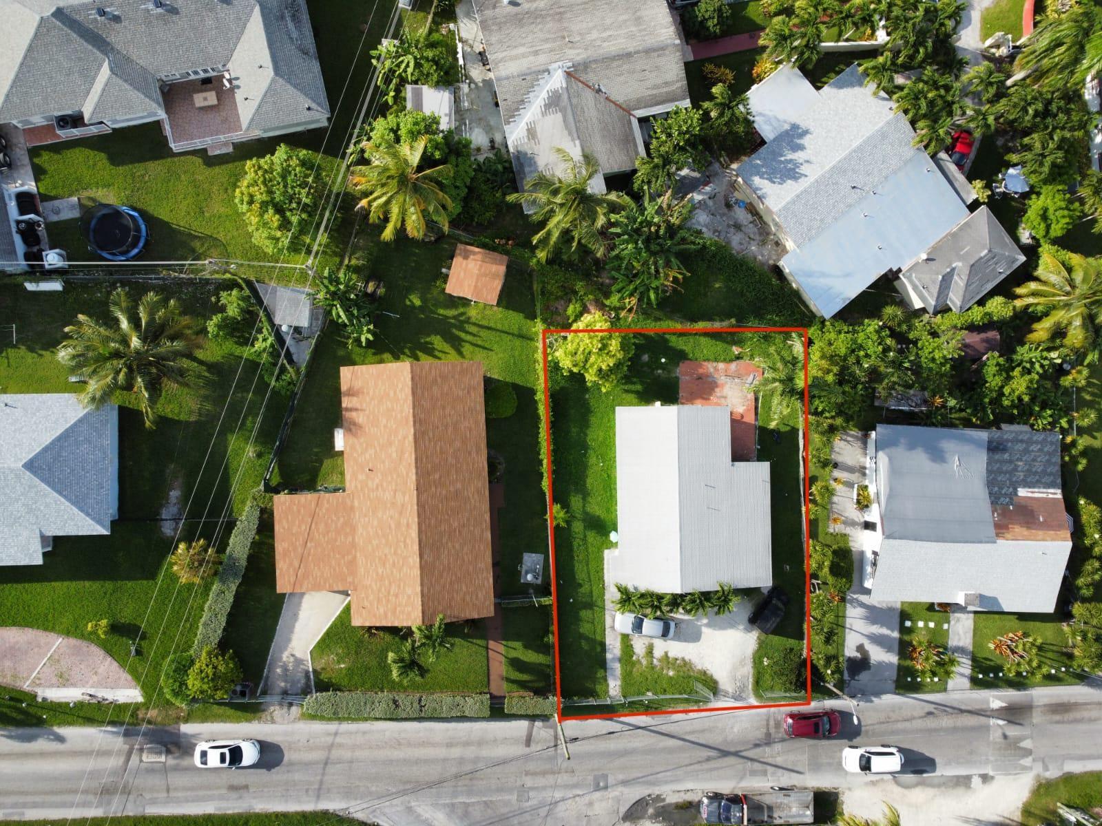 Little Hyde Park Property Photo 19