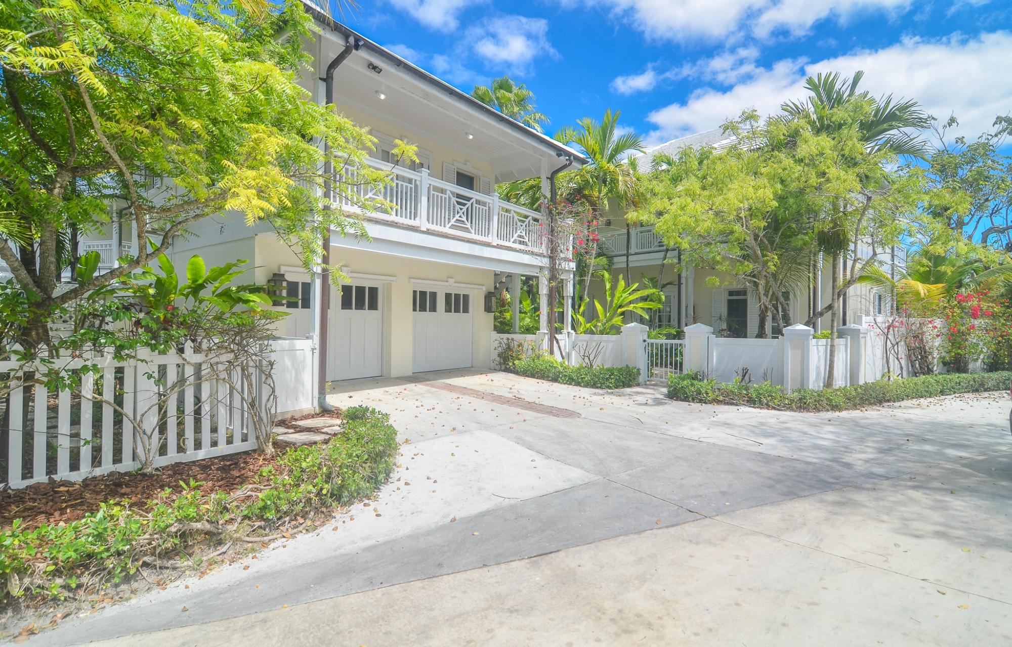 Arbor Island Property Photo 1
