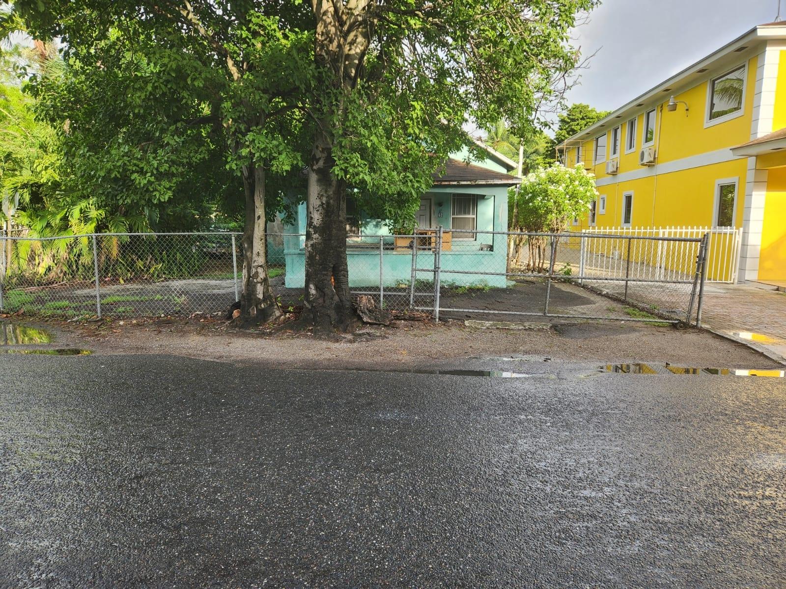 Montrose Ave & Wilton St Property Photo 2