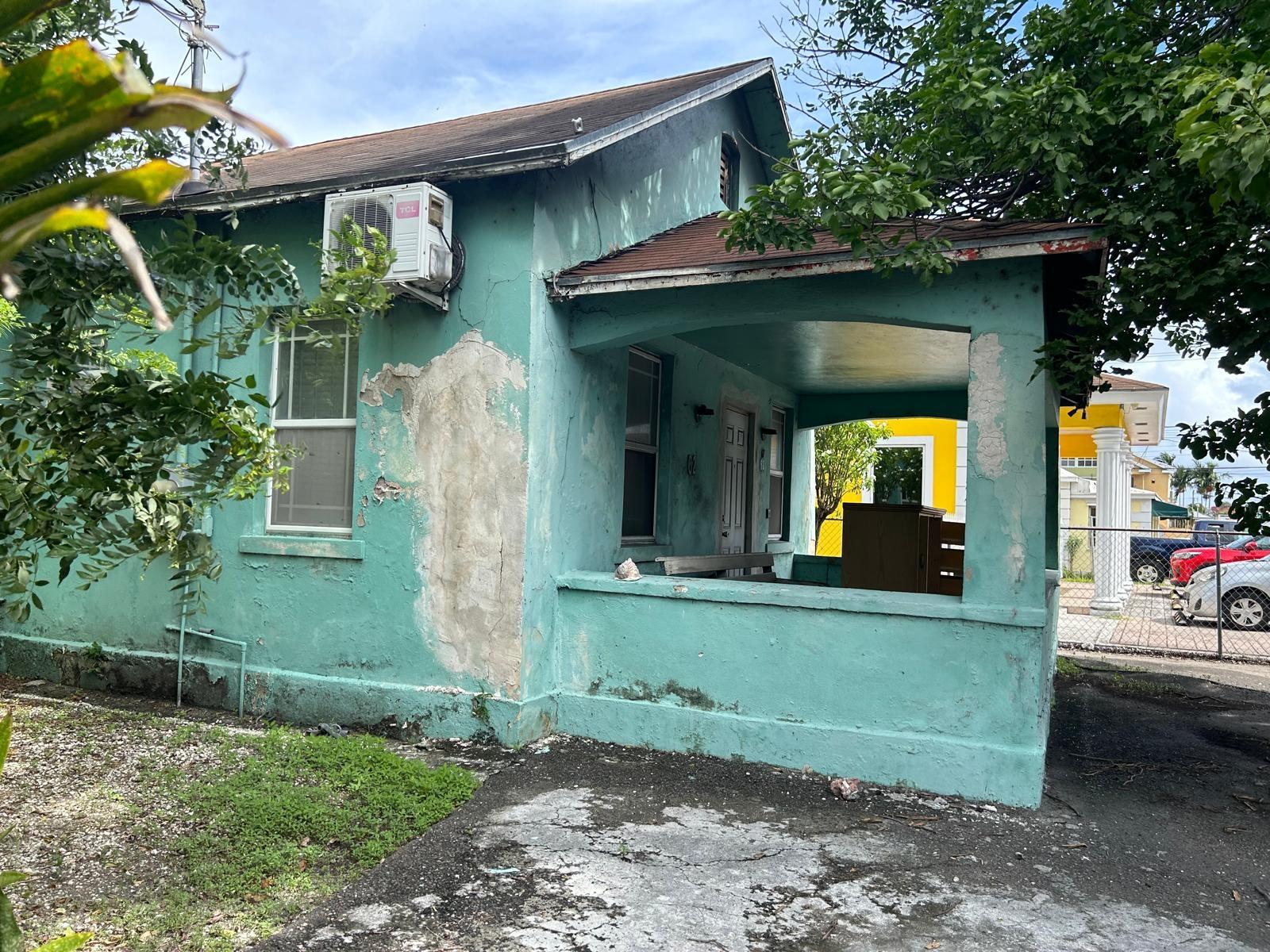 Montrose Ave & Wilton St Property Photo 3
