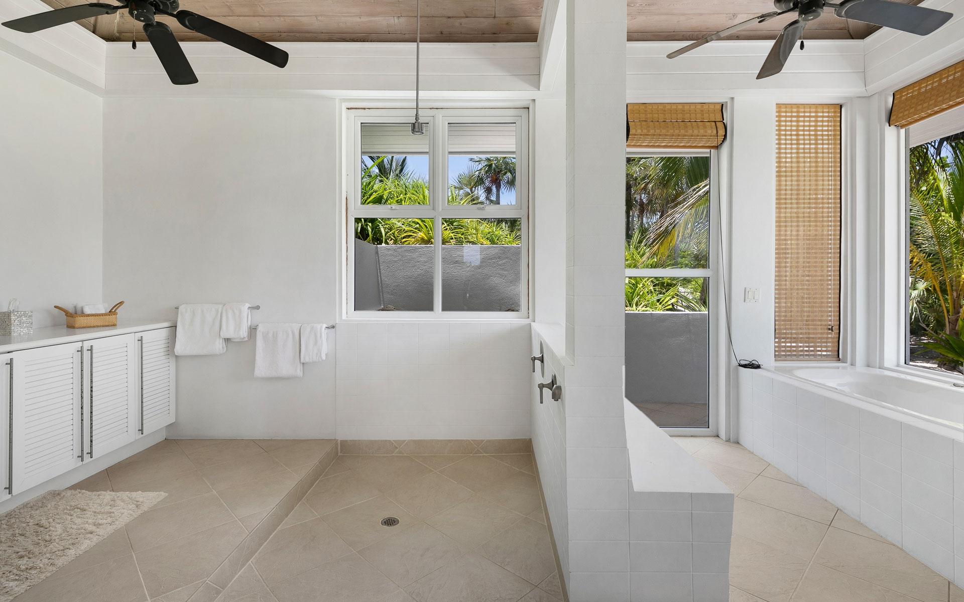 Windermere Island Property Photo 39