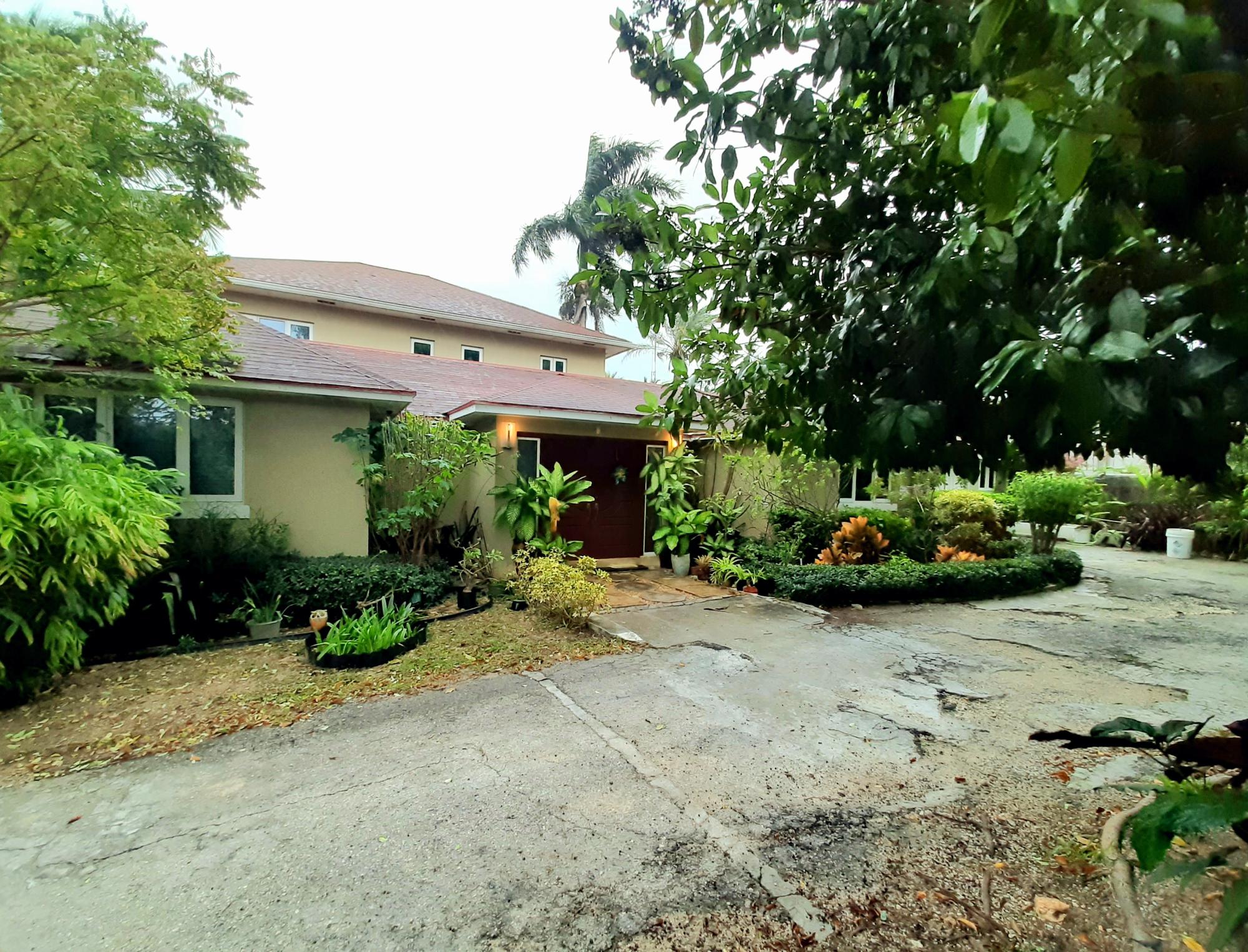 Pear Street Property Photo