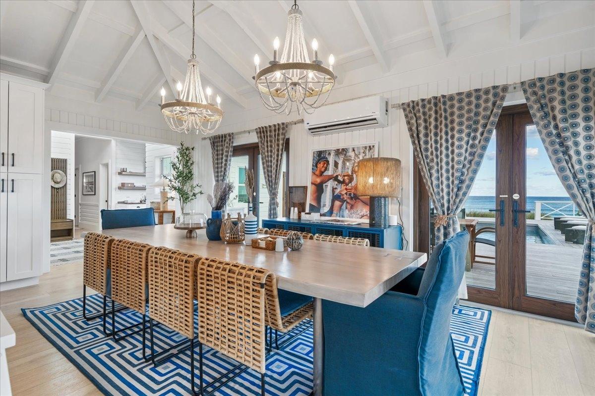 Luxury Ocean Villa Property Photo 23