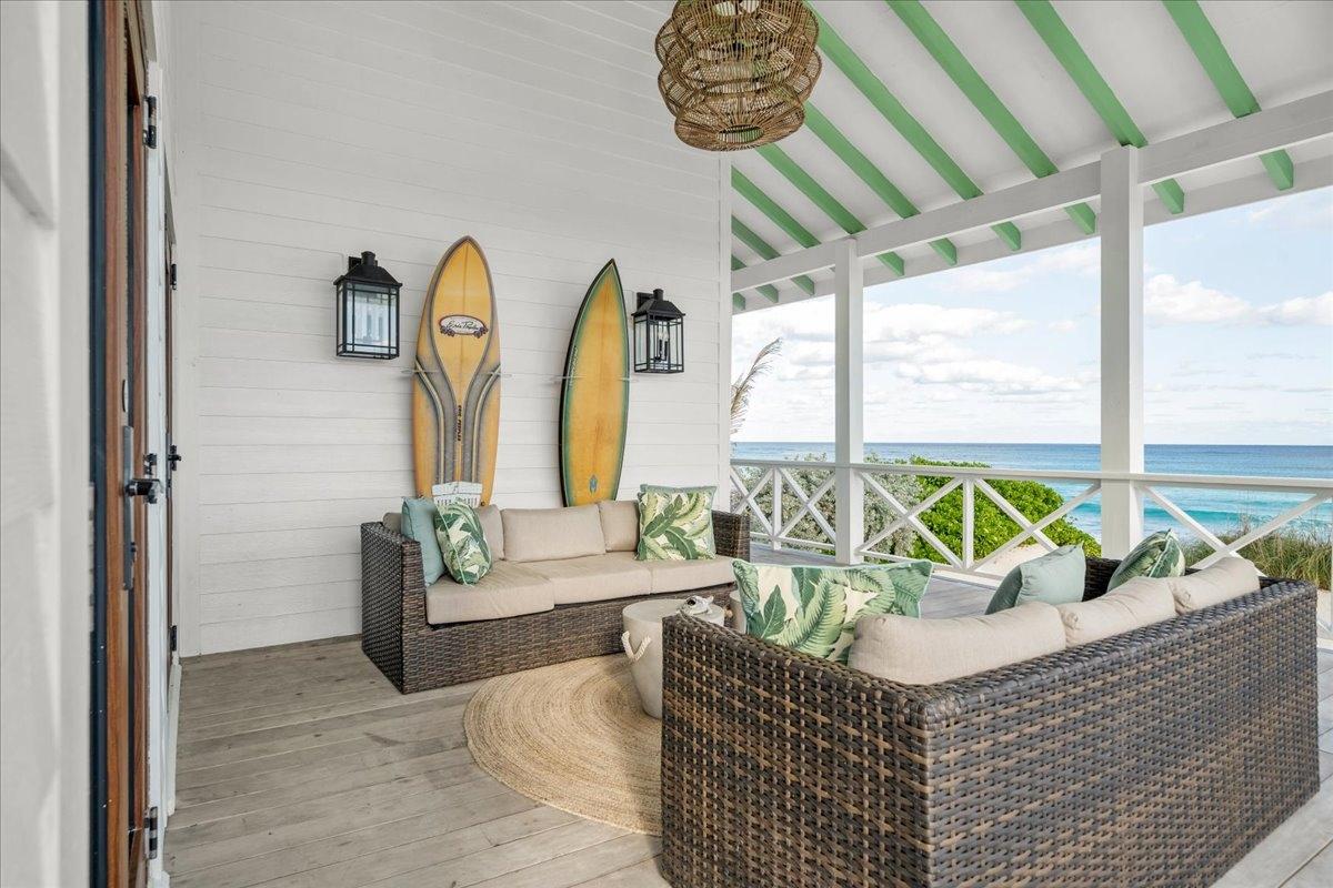 Luxury Ocean Villa Property Photo 24