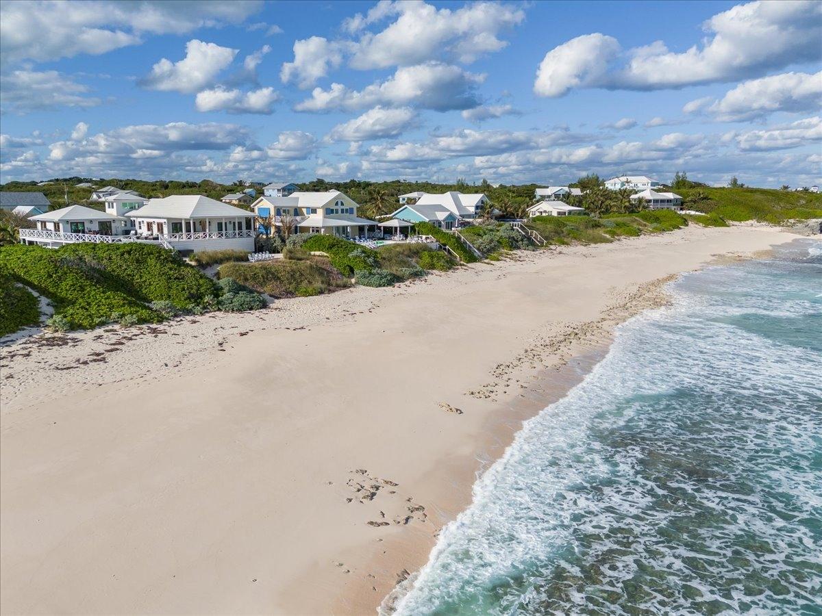 Luxury Ocean Villa Property Photo 29