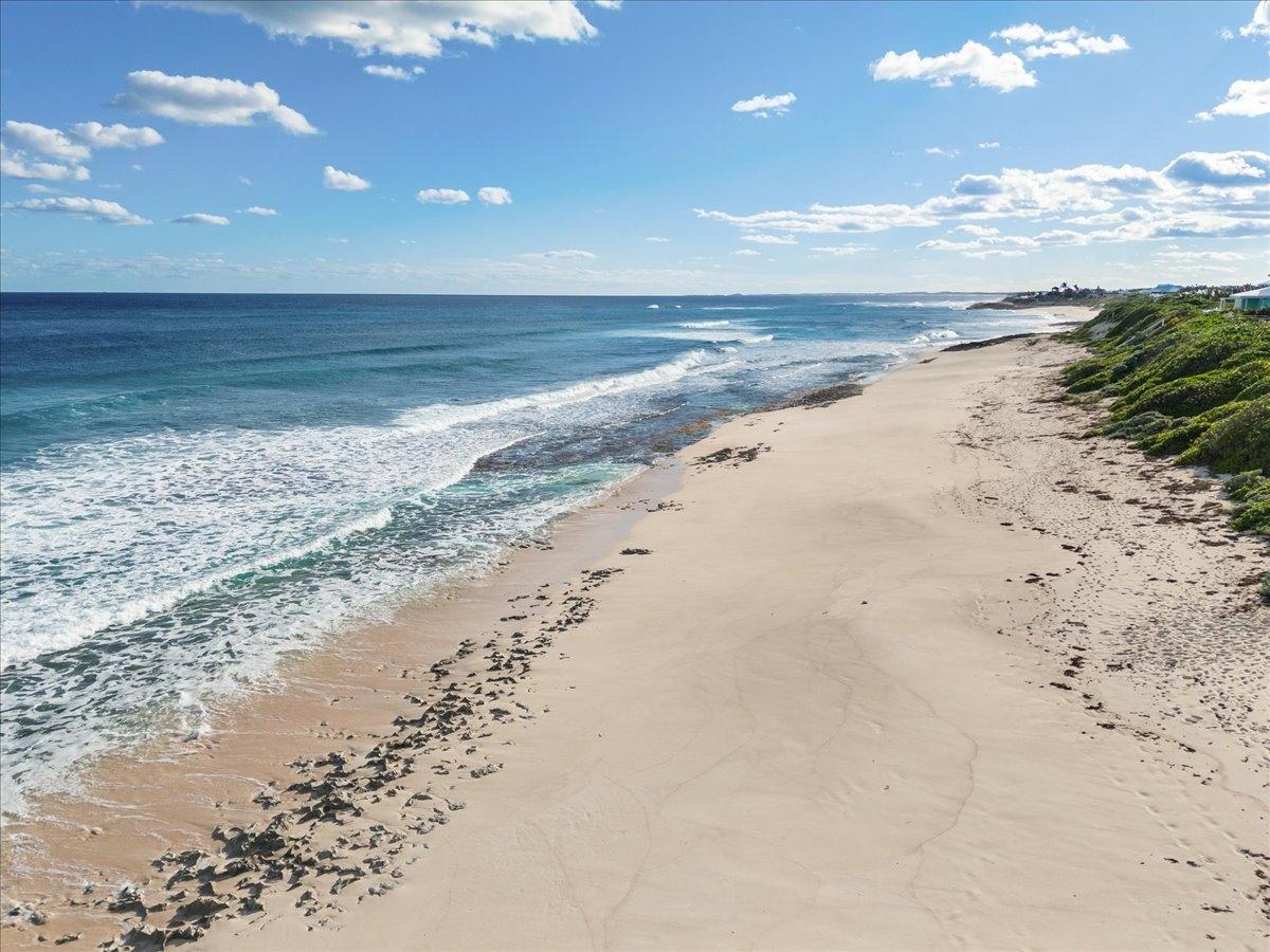 Luxury Ocean Villa Property Photo 30