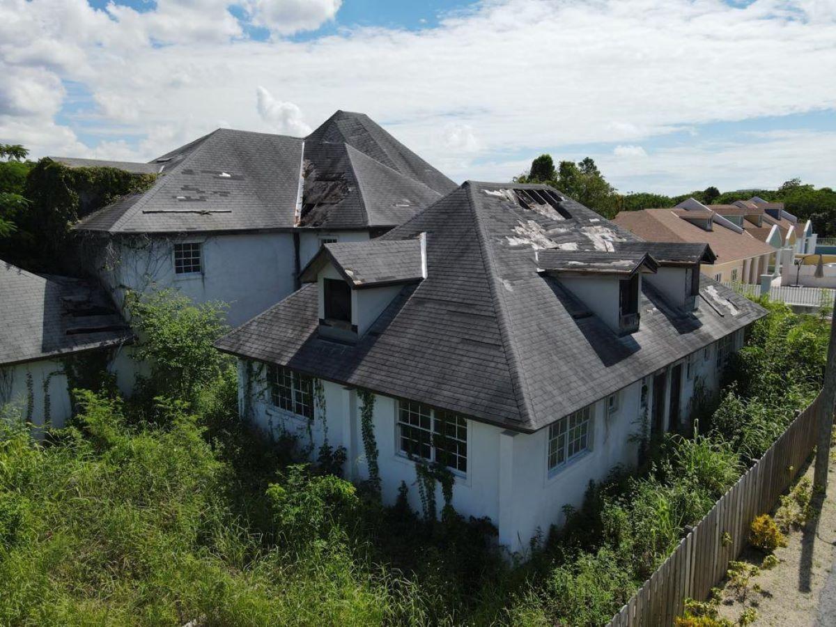 8a Hillside Triplex Property Photo 1