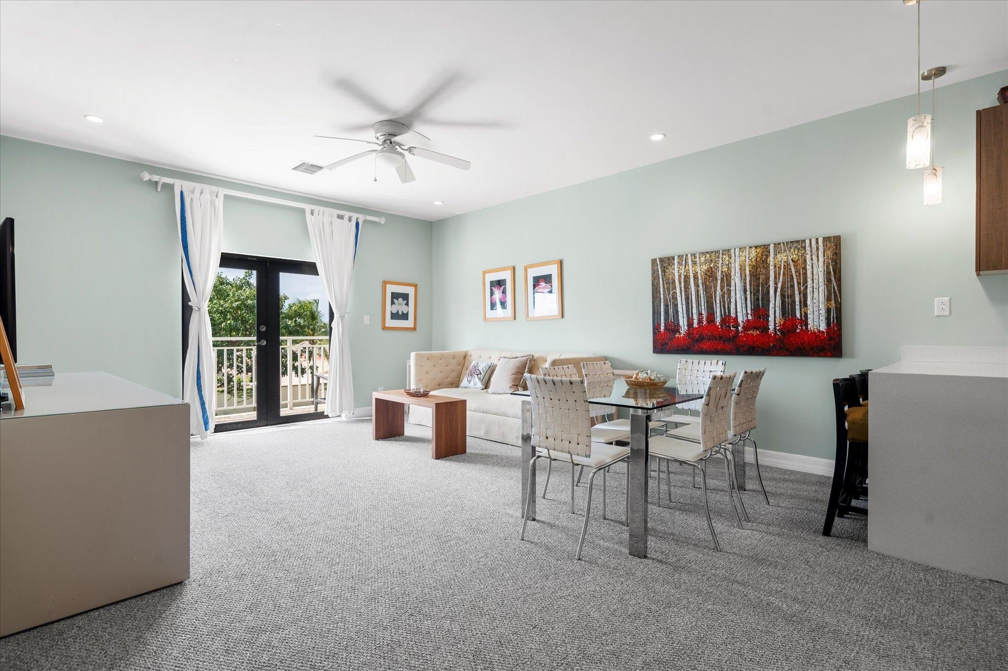 Venetian West 503 Property Photo 1