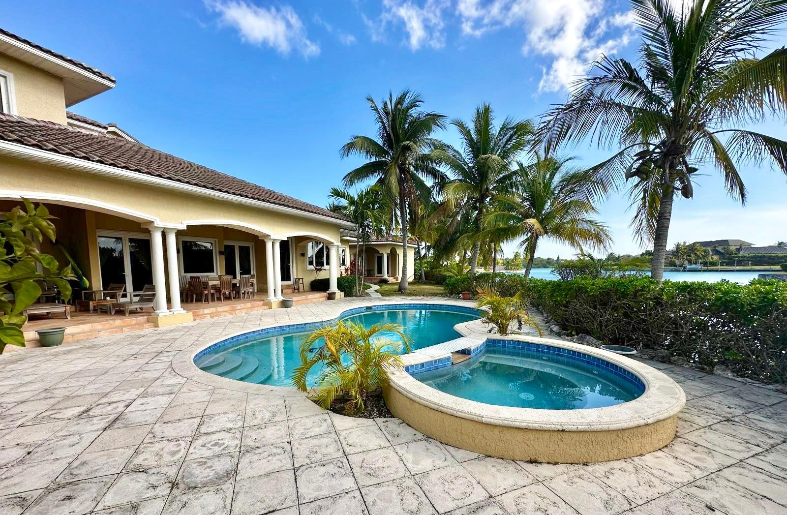 31 Fortune Bay Property Photo 1