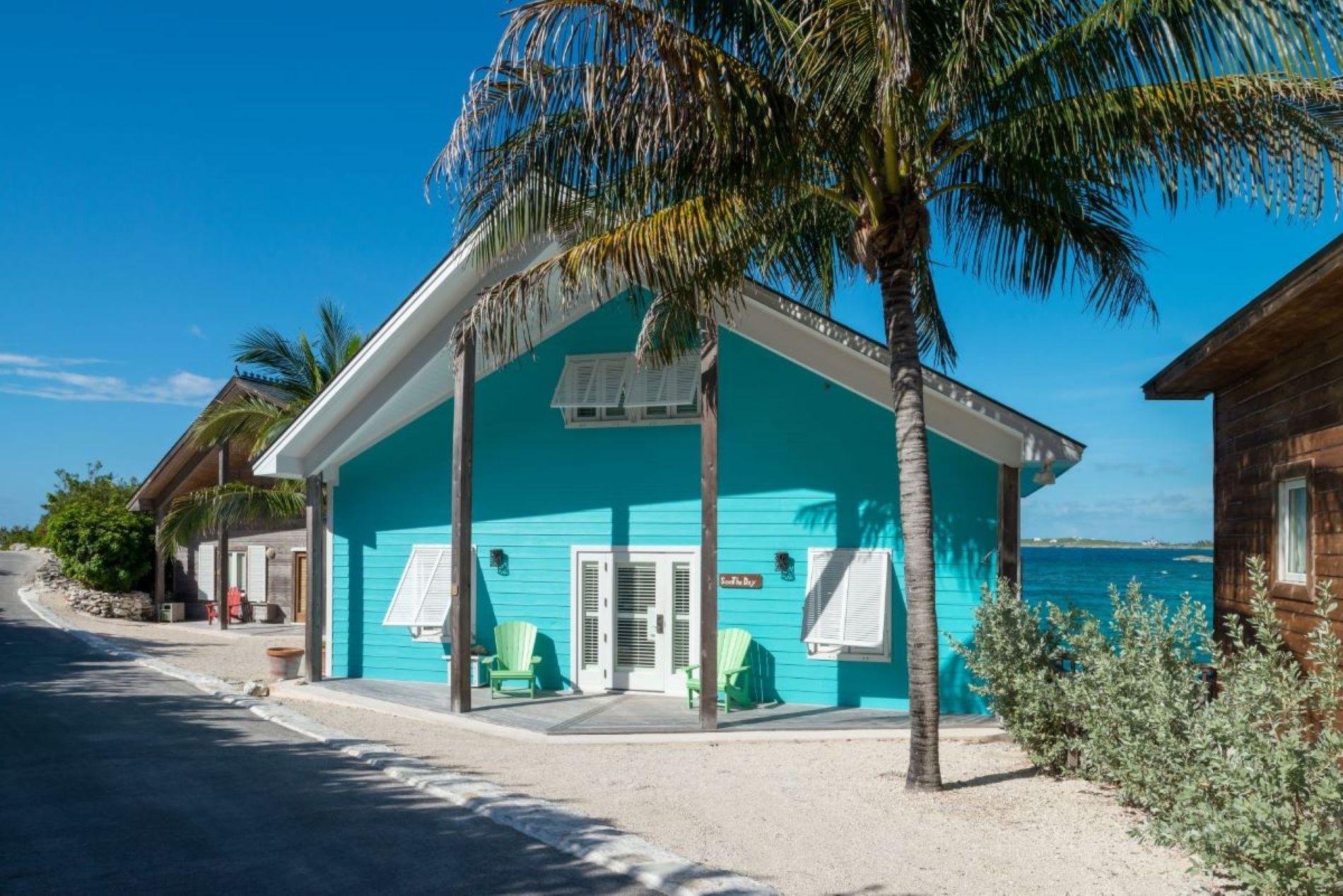 Sea's The Day Winding Bay Property Photo 1
