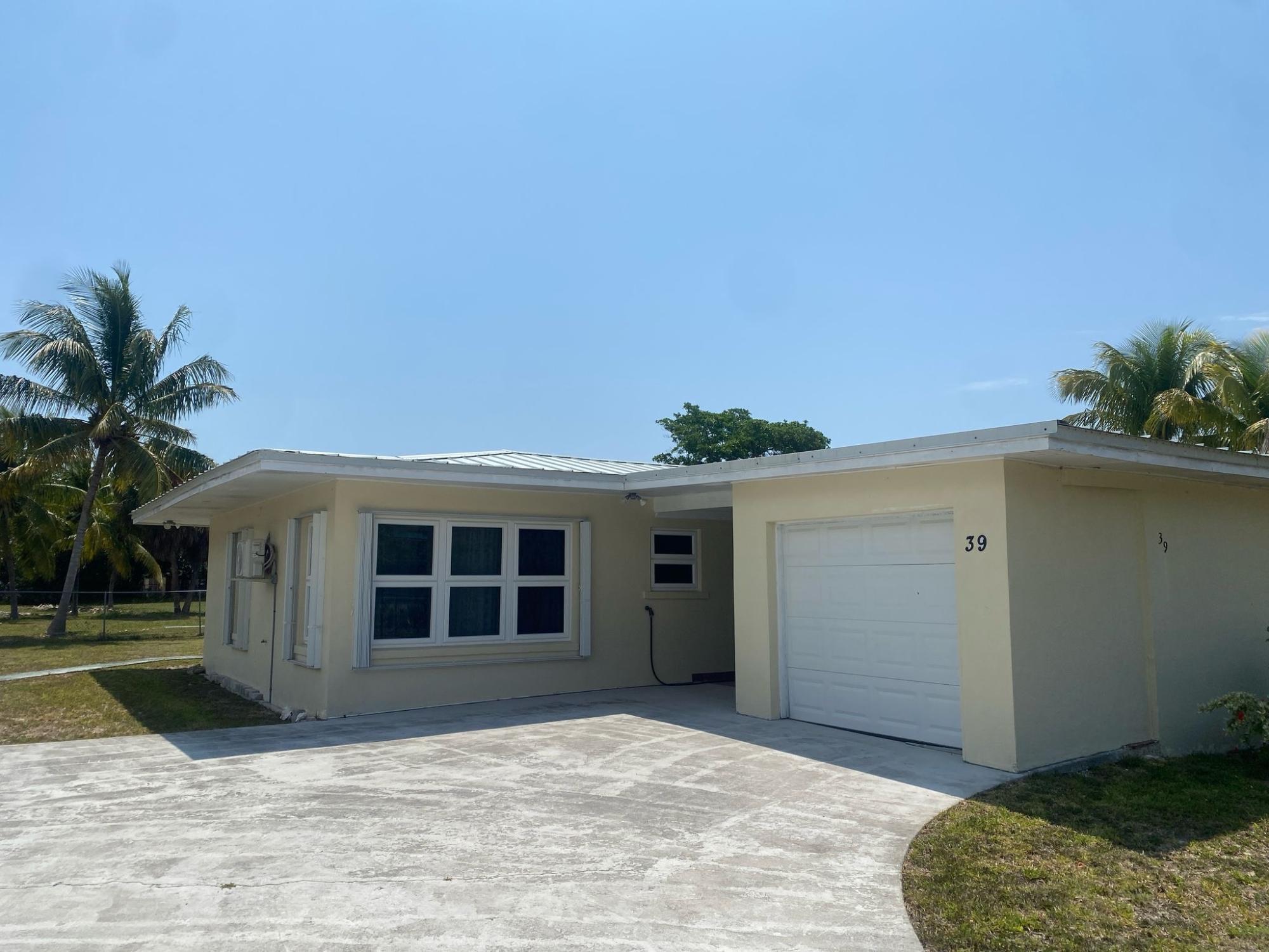 39 Seaspray Lane Property Photo 1