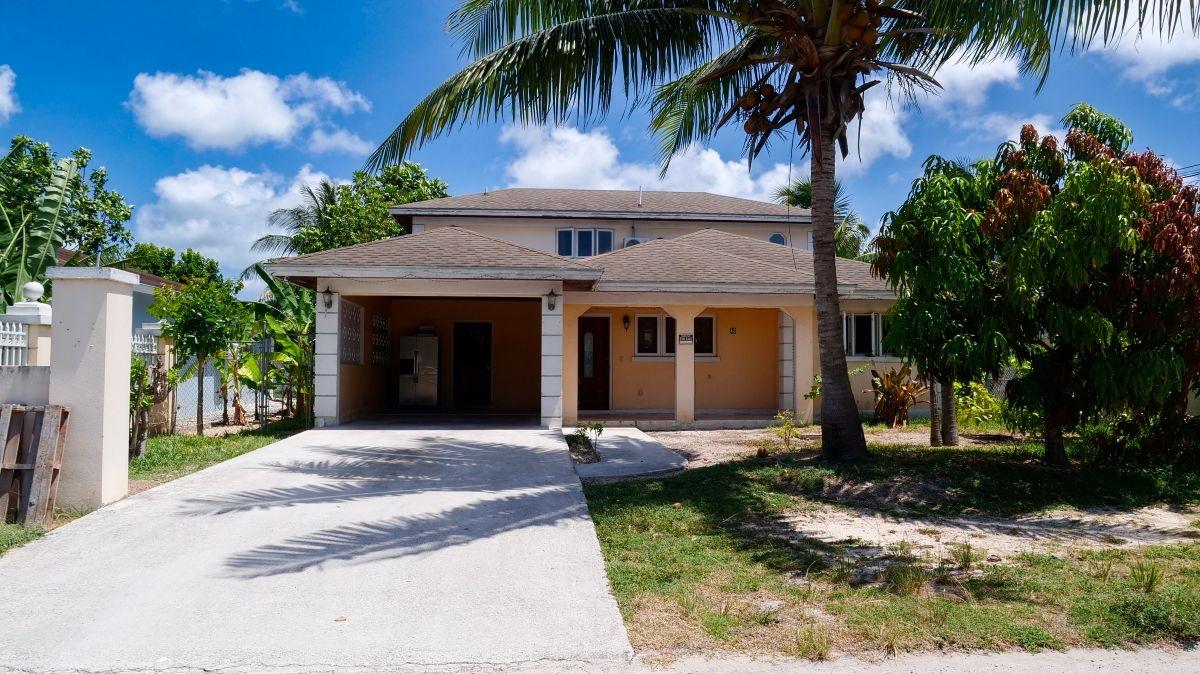 Gladstone Road Property Photo 1