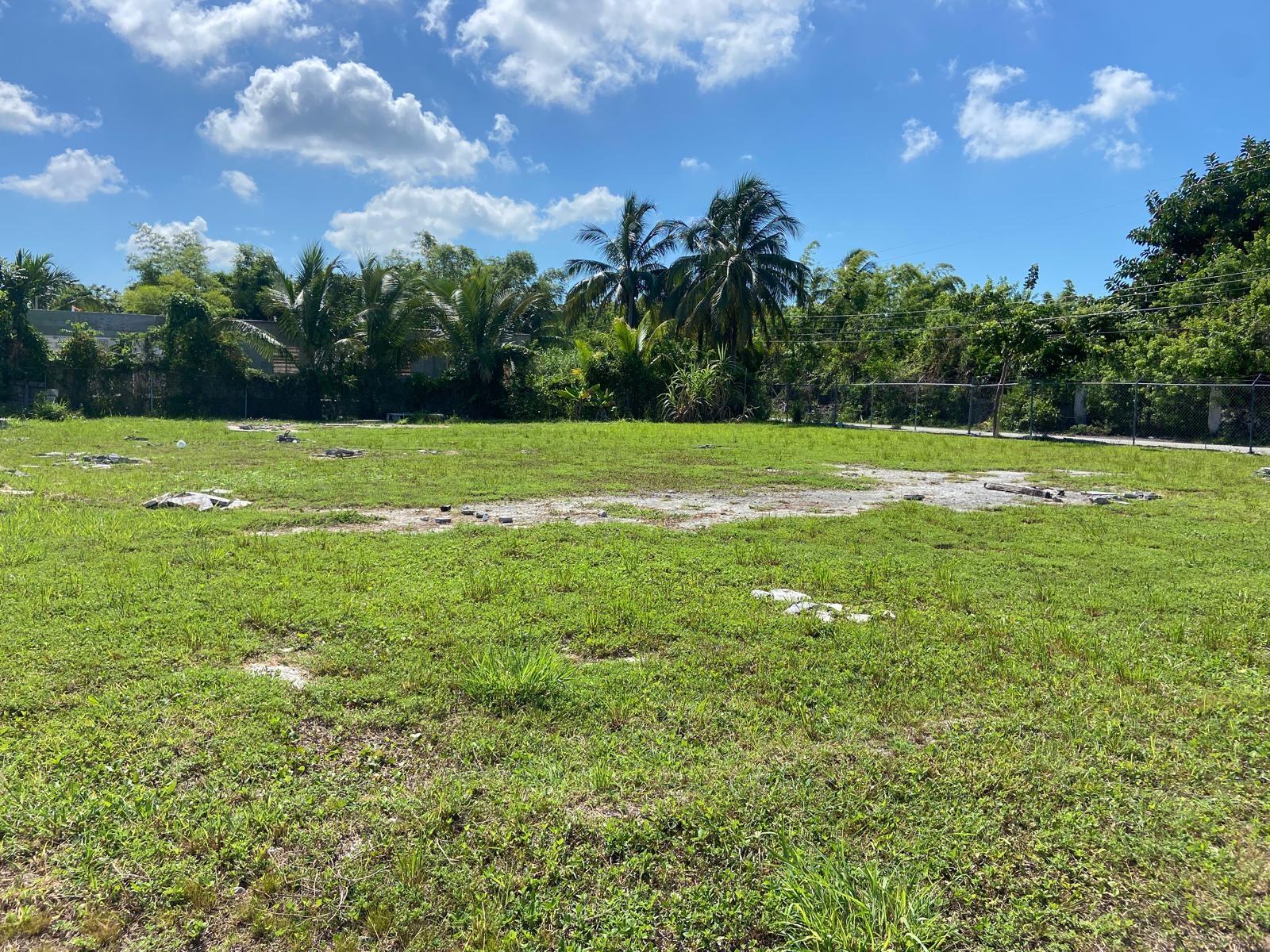 Gladstone Road Lot Property Photo 1