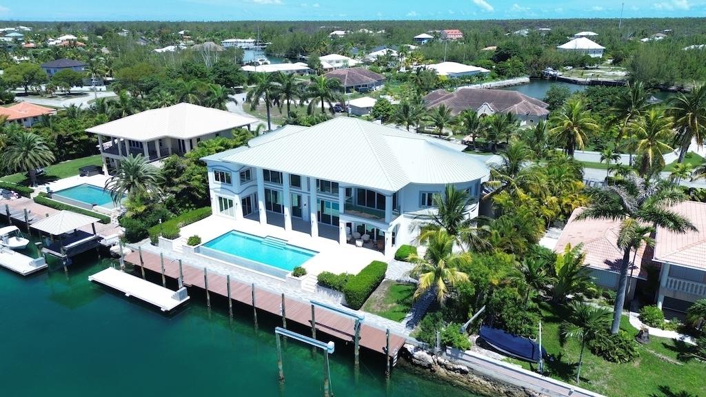 #49 Crossbones Close 4 Property Photo 1