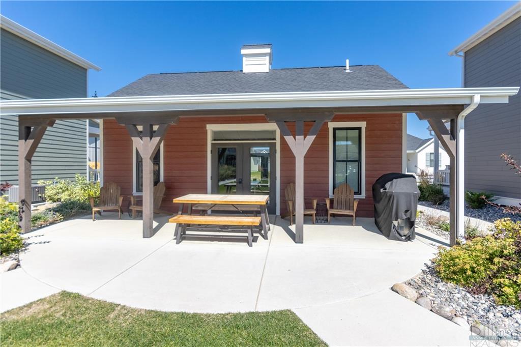6025 Catherina Court Property Photo 2