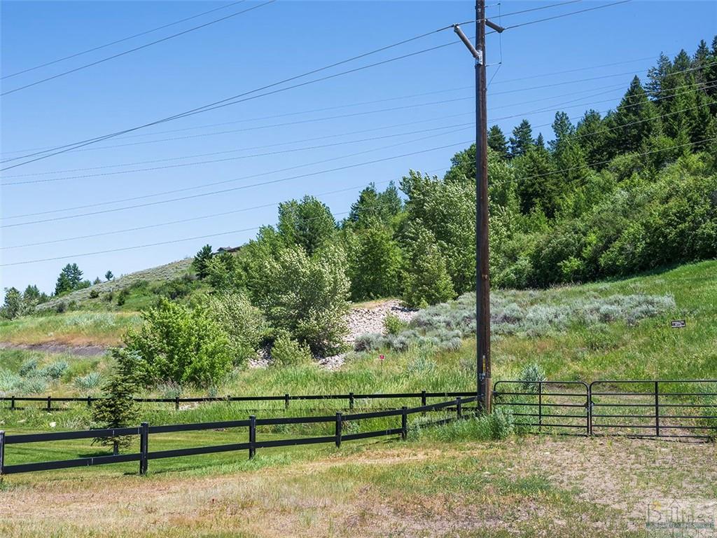 6 Kainu Ave Property Photo 5