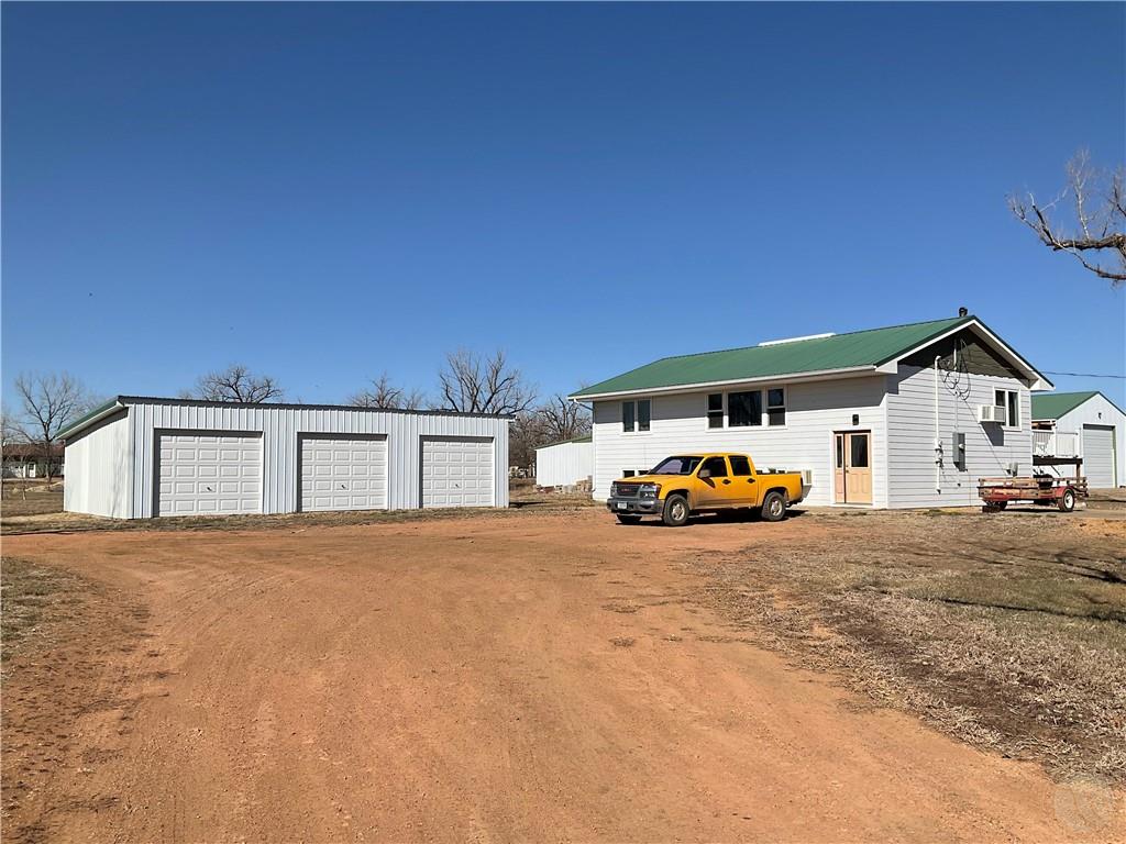 702 Kramer Street Property Photo