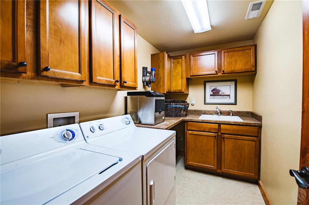 15 Wilderness Lane Property Photo 25