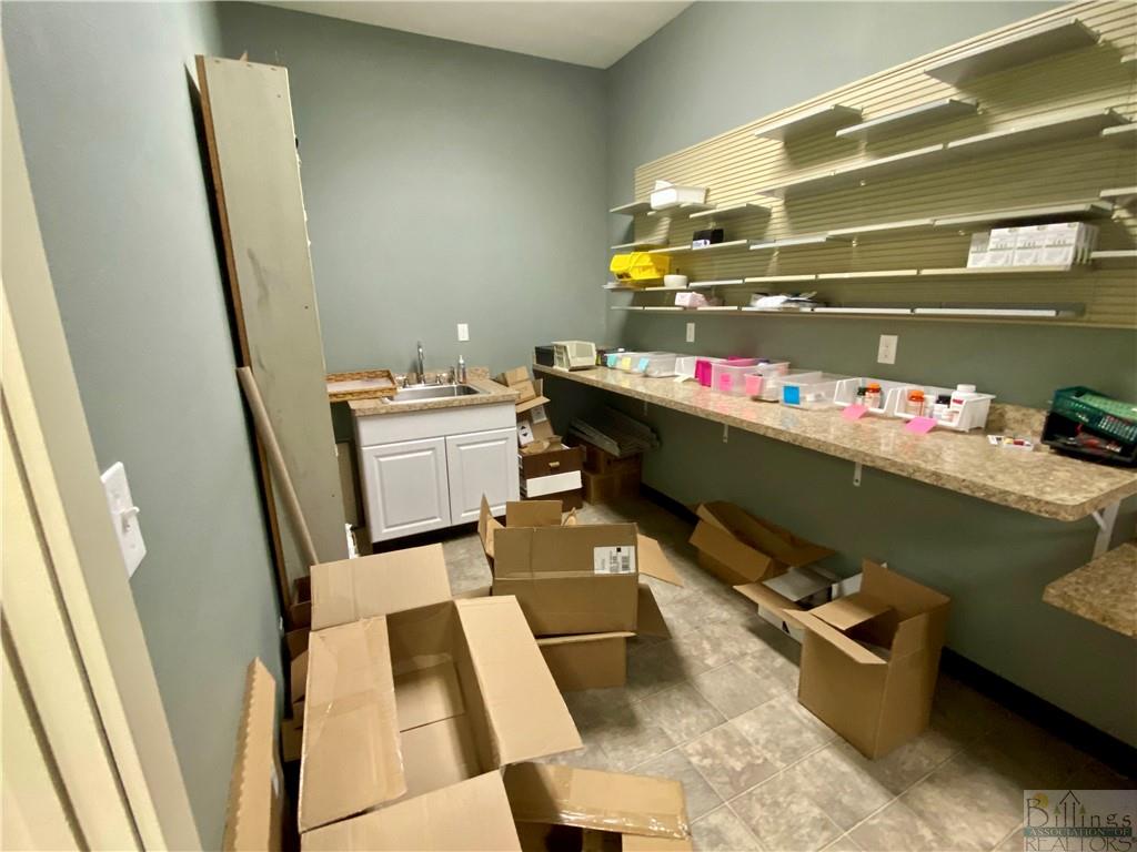 510 E Washington Property Photo 14