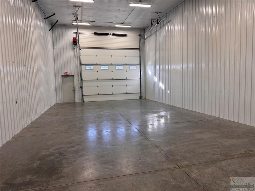 707 Black Hawk (a3) For Lease Street Property Photo 2