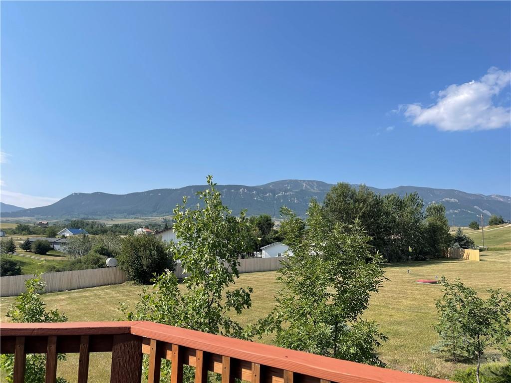 27 Beavertail Road Property Photo 2