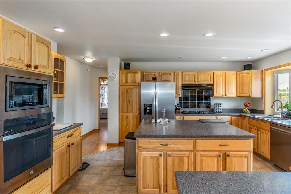 27 Beavertail Road Property Photo 8