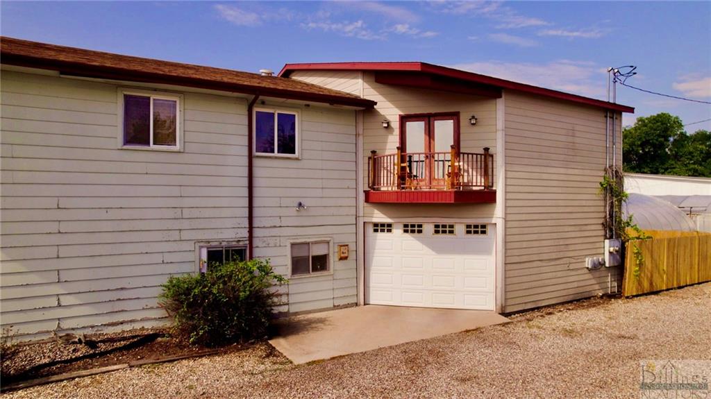 1720 Front Property Photo 8